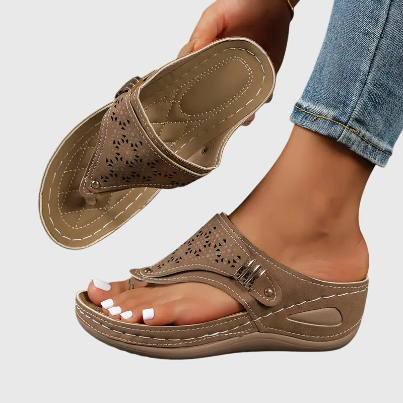 Damen Orthopädische Sandalen mit Fußbett Keilsohle – ergonomisch & bequem für den Sommer | Soraya