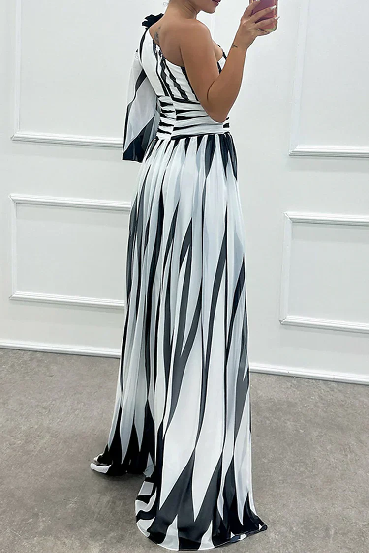 Damen Maxikleid gestreift asymmetrischer Träger plissiert Schlitz – Hochzeit & Partykleid | Anouk
