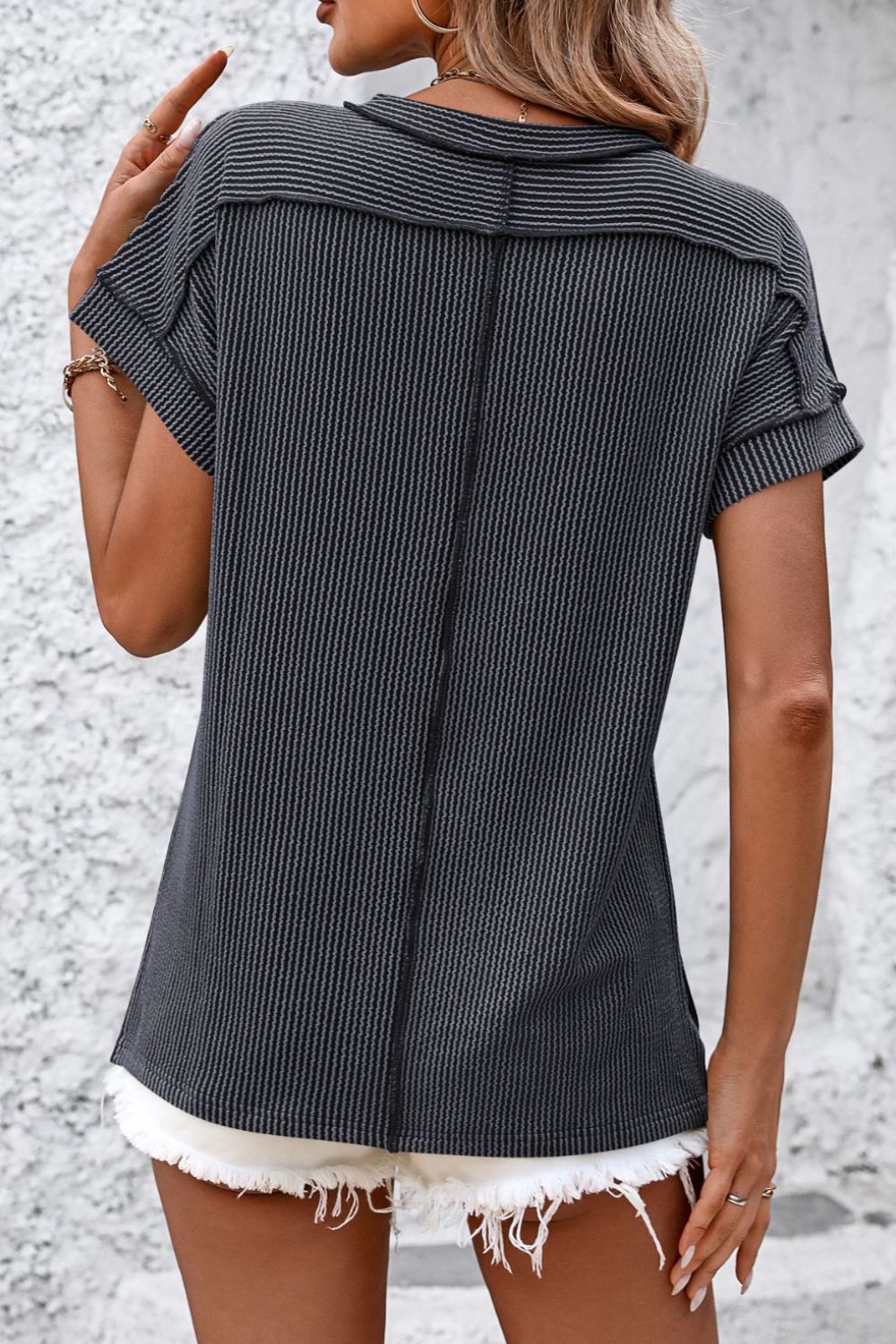 Damen T-Shirt Kurzarm Streifen gerippt Rundhals – zeitloser Alltagsbegleiter | Cleo