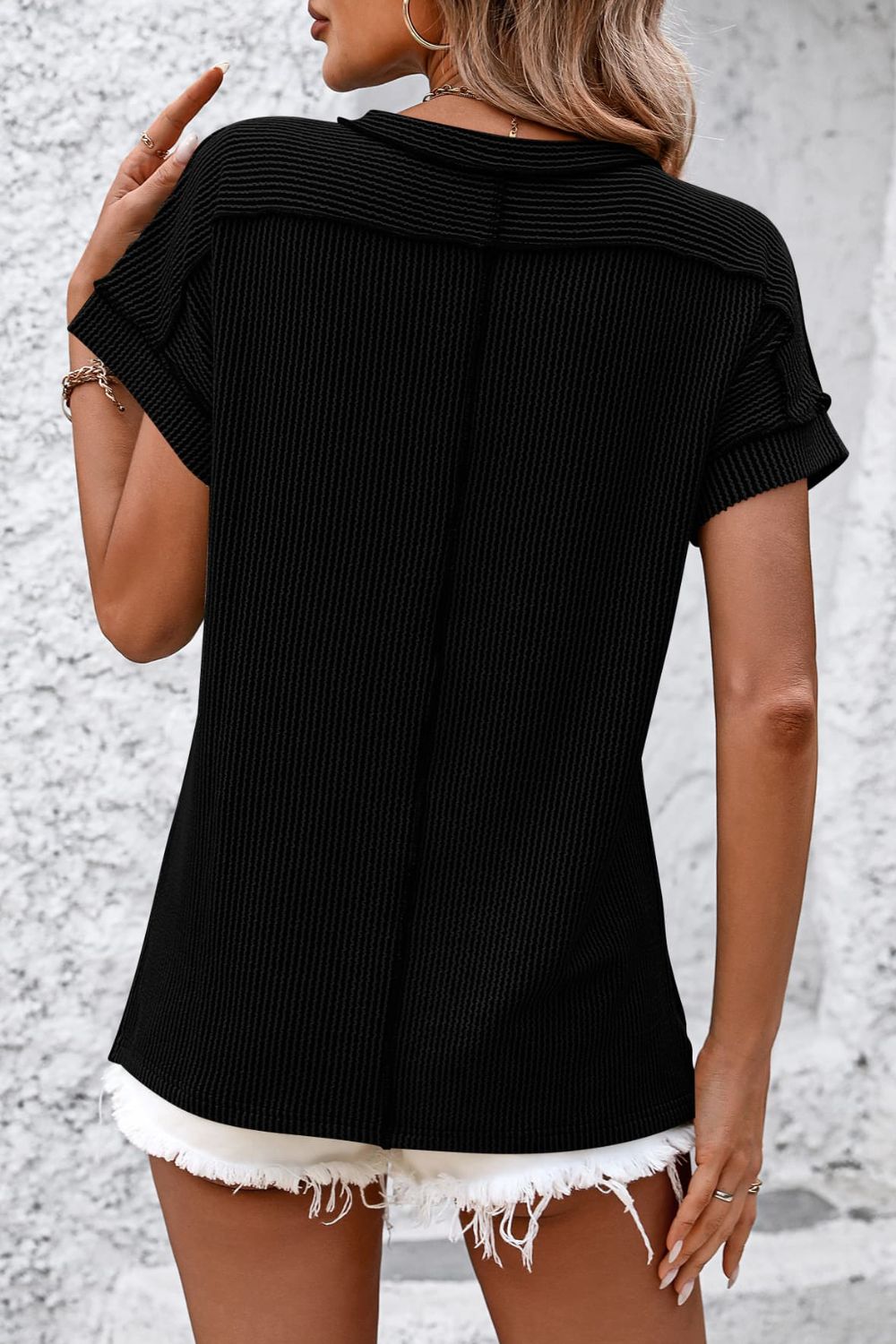 Damen T-Shirt Kurzarm Streifen gerippt Rundhals – zeitloser Alltagsbegleiter | Cleo