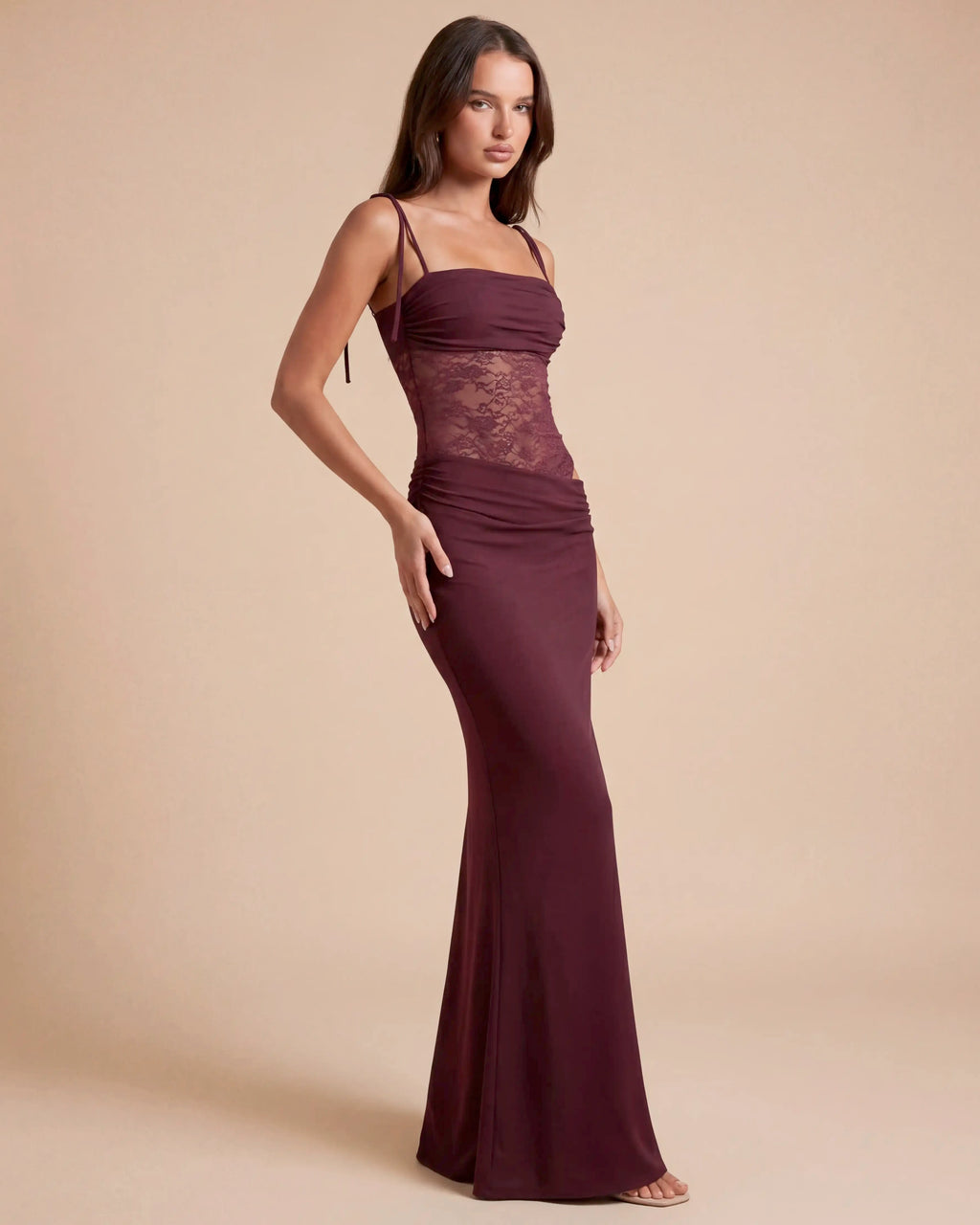Damen Maxikleid Spitzenpaneel fließend – feminin elegant für besondere Anlässe | Marit