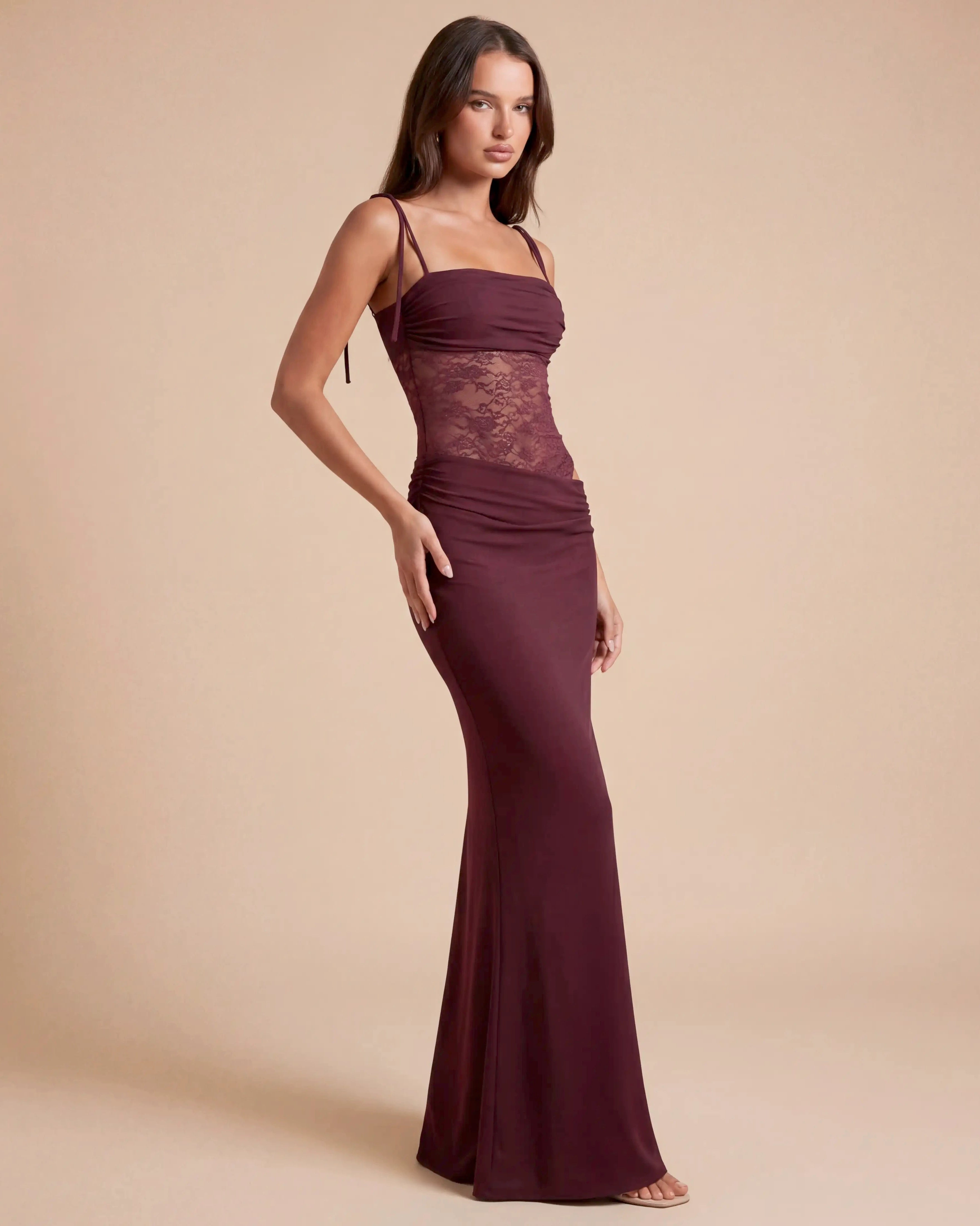 Damen Maxikleid Spitzenpaneel fließend – feminin elegant für besondere Anlässe | Marit