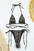 Damen Triangel-Bikini mit seitlichen Schnürungen und Paisley-Print – für Strand & Pool | Nieve