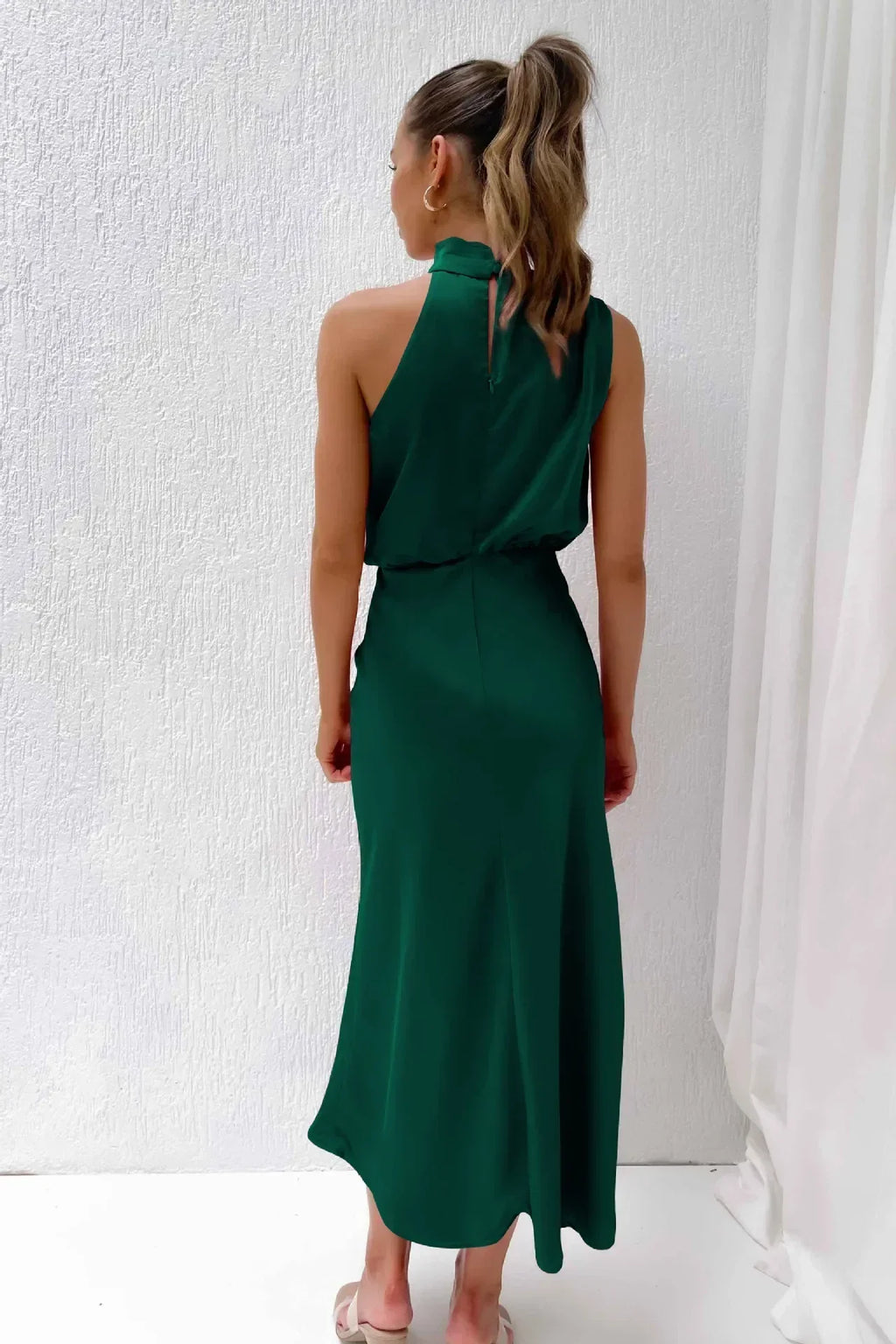 Damen Abendkleid Neckholder – festlich elegant für Hochzeit und Gala | Regina