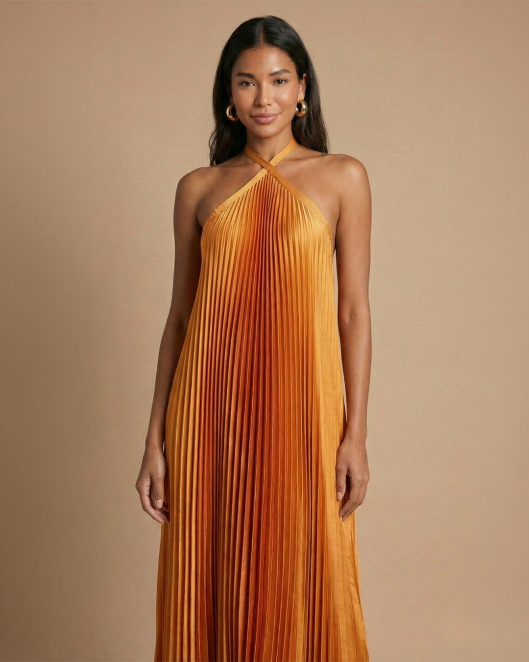 Damen Maxikleid Neckholder rückenfrei plissiert – Abendkleid für Abend & festliche Anlässe | Naomi