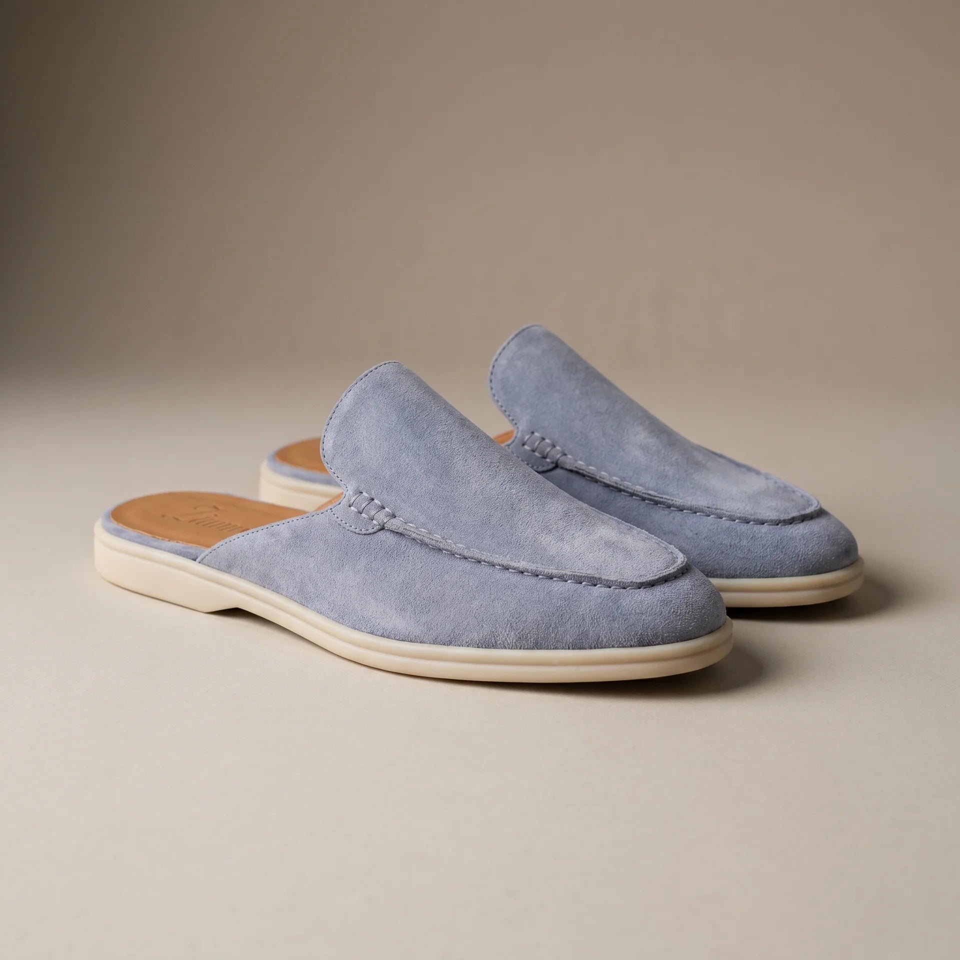 Men's mules with an open back and embroidered detail – Casual and comfortable for everyday wear | Levi