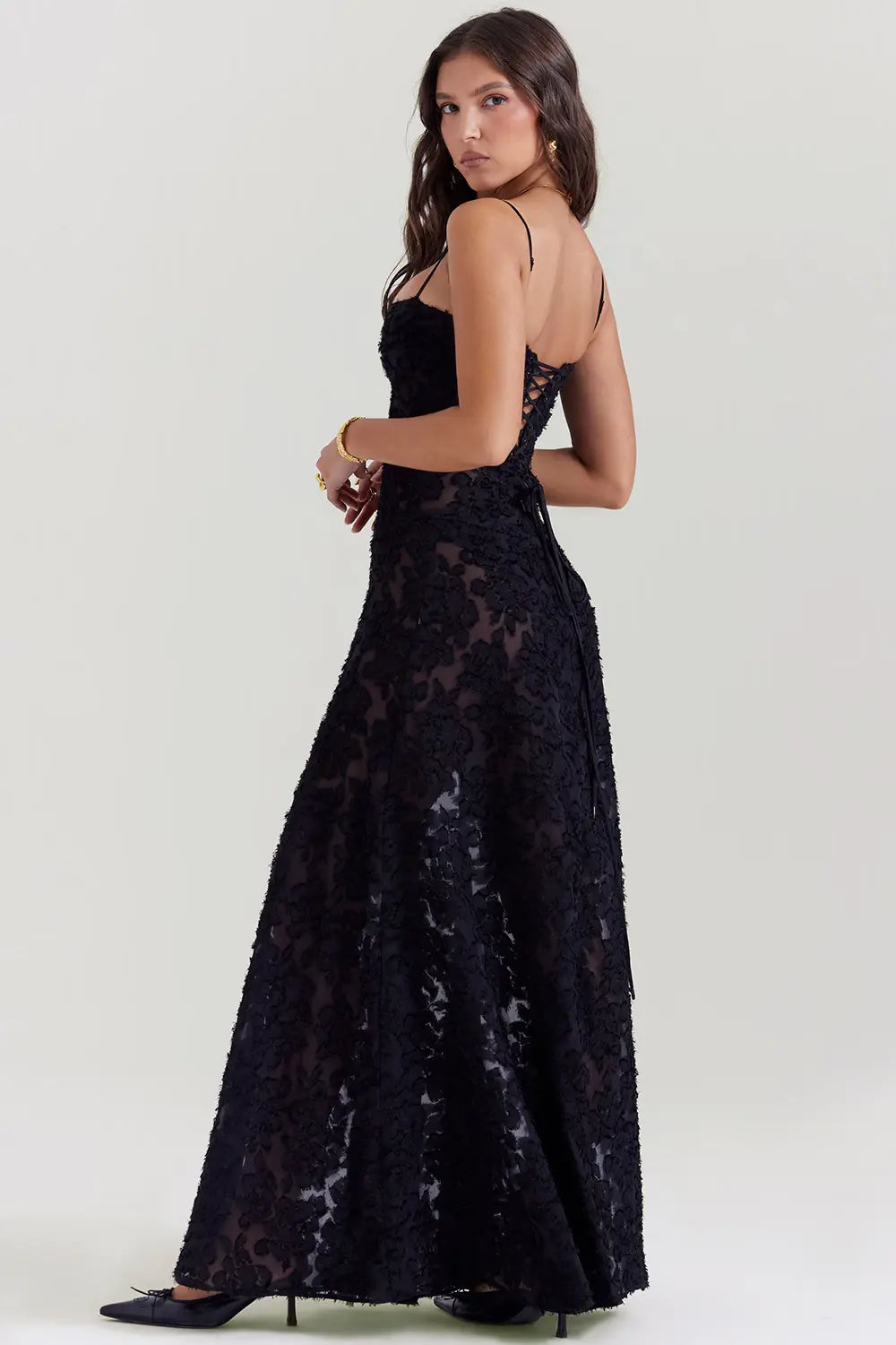 Damen Sommerkleid Maxikleid rückenfrei verstellbare Träger fließend – Gartenparty & Hochzeitsgast | Dafne