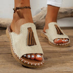 Damen Pantoletten flach Boho mit Quasten – Slip-On für den Sommer | Alma